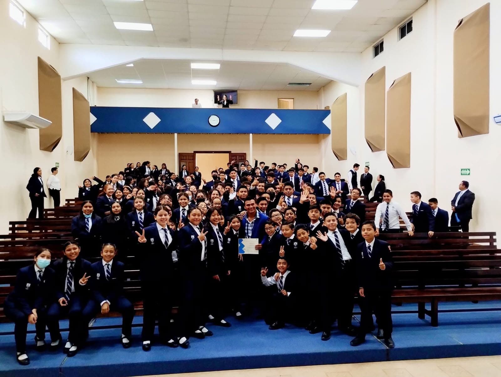 Encuentro del coach con una comunidad escolar